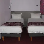 Brit Les Evens Hotel Saint-Saturnin (Sarthe)