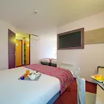 Brit Les Evens Hotel 3*