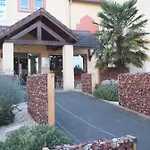 Hotel Brit Les Evens 3*
