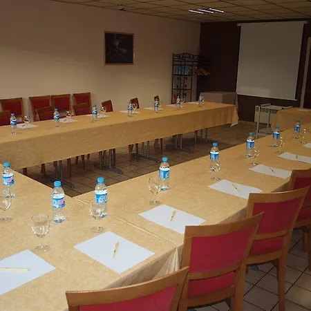 Brit Les Evens Otel 3*