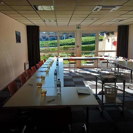 Hotel Les Evens Saint-Saturnin (Sarthe)