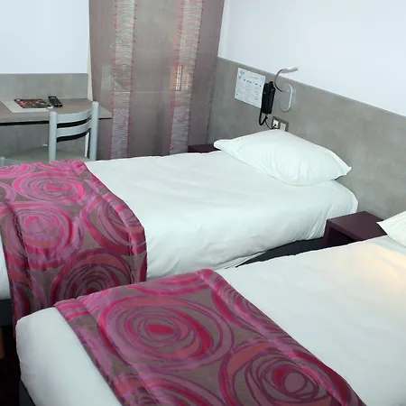 Brit Les Evens Otel Saint-Saturnin (Sarthe)