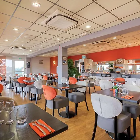 Hotel Brit Les Evens 3*