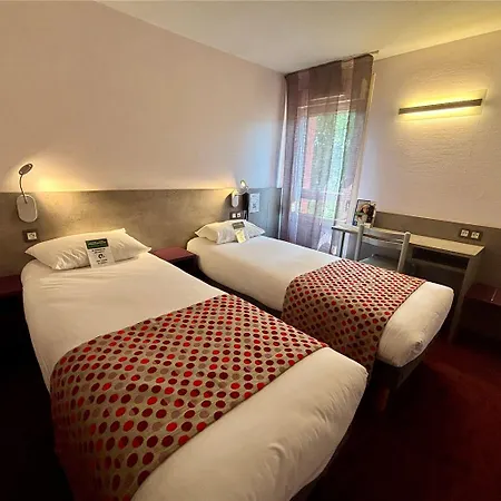 Hotell Brit Les Evens Saint-Saturnin (Sarthe)