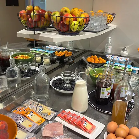 Hotel Les Evens Saint-Saturnin (Sarthe)