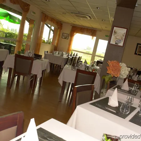 Hotell Brit Les Evens Saint-Saturnin (Sarthe)