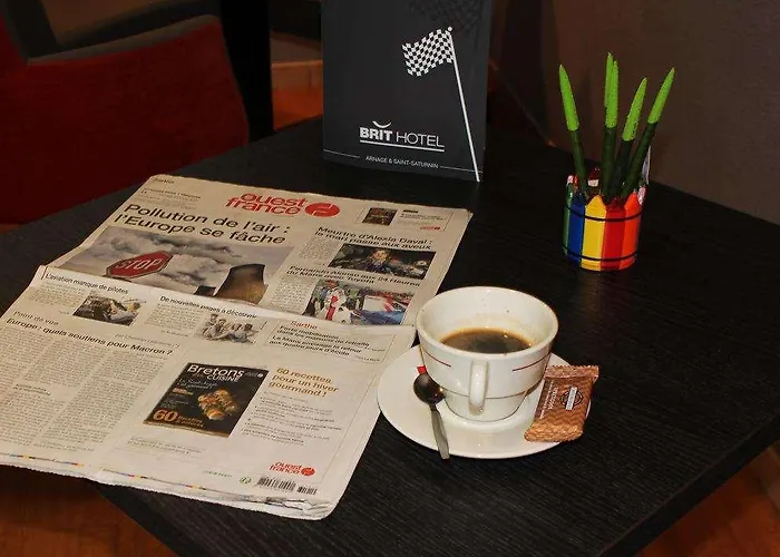 Szálloda Brit Les Evens Saint-Saturnin