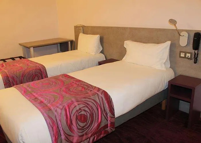 Brit Les Evens Hotel