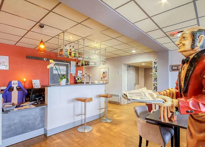 Hotel Brit Les Evens 3*