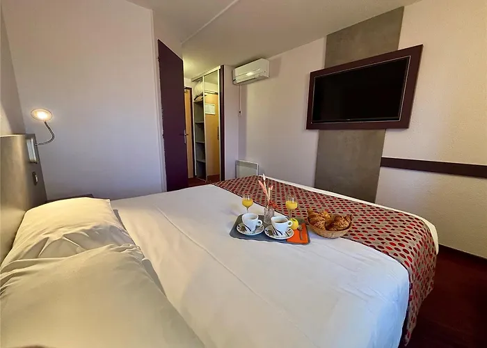 Hotel Brit Les Evens