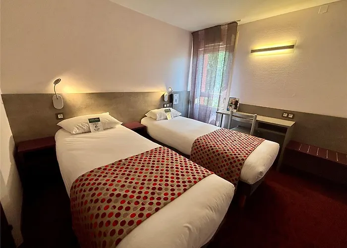 Hotel Les Evens Saint-Saturnin (Sarthe)