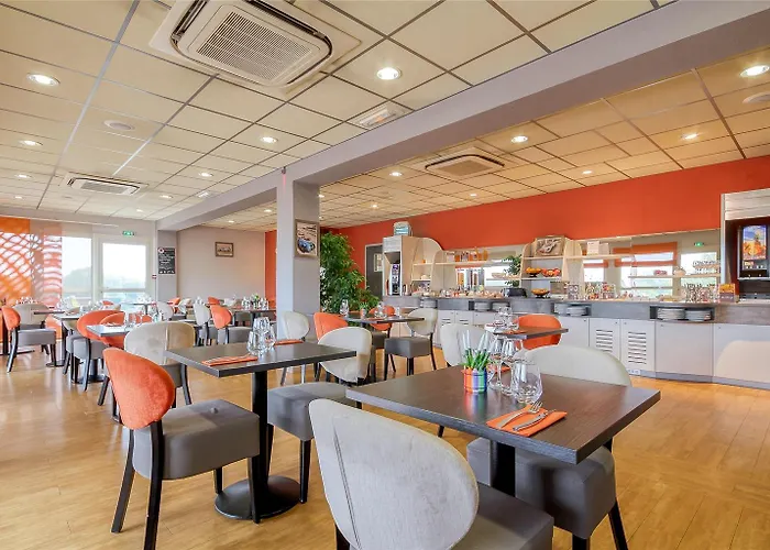 Brit Les Evens Hotel Saint-Saturnin (Sarthe)