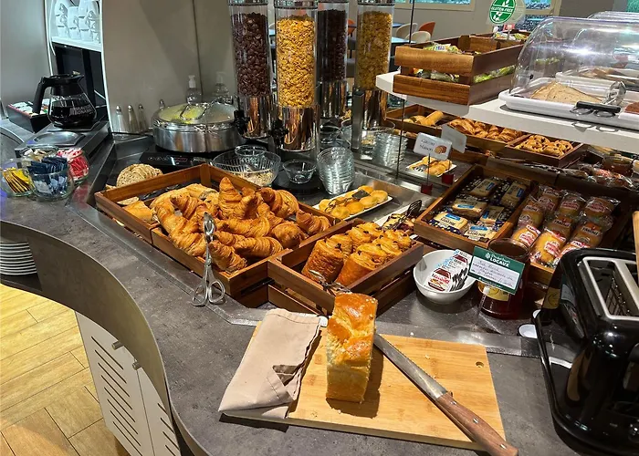 Brit Les Evens Hotel Saint-Saturnin (Sarthe)