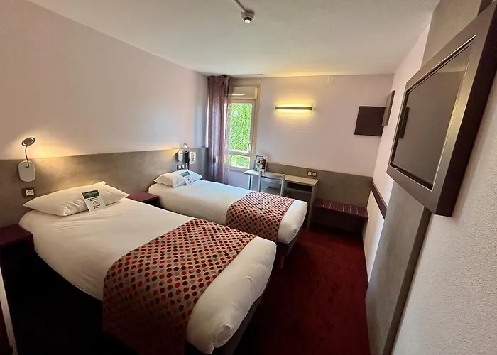 Hotel Les Evens Saint-Saturnin (Sarthe)