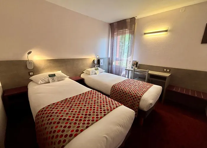 Brit Les Evens Hotel Saint-Saturnin (Sarthe)