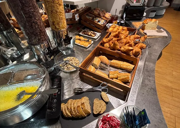 Hotel Brit Les Evens 3*