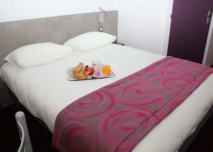 Hotel Brit Les Evens