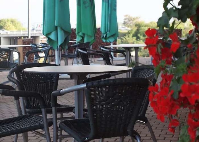 Brit Les Evens Szálloda 3*